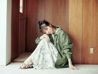 Nozomi Sasaki feet photo thumbnail