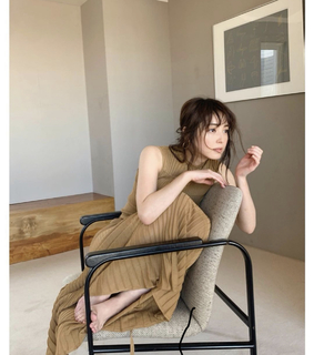 Nozomi Sasaki feet photo thumbnail