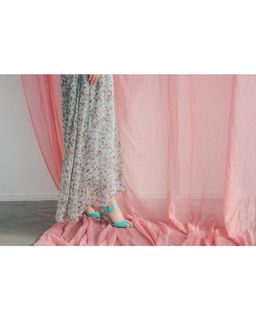 Nozomi Sasaki feet photo thumbnail