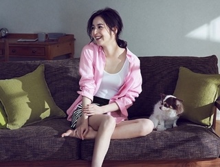 Nozomi Sasaki feet photo thumbnail