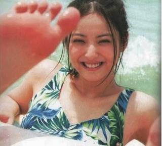 Nozomi Sasaki feet photo thumbnail