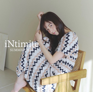 Nozomi Sasaki feet photo thumbnail