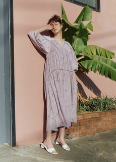 Nozomi Sasaki feet photo thumbnail