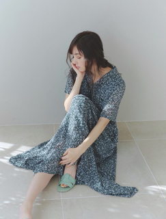 Nozomi Sasaki feet photo thumbnail