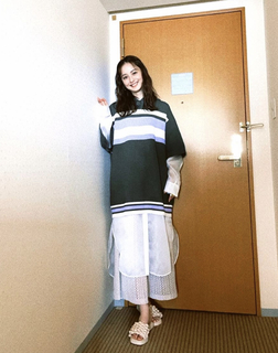 Nozomi Sasaki feet photo thumbnail