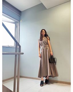 Nozomi Sasaki feet photo thumbnail