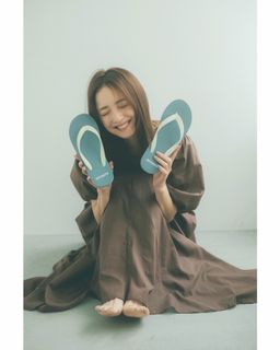 Nozomi Sasaki feet photo 2