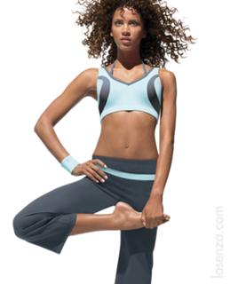 Noémie Lenoir feet photo thumbnail