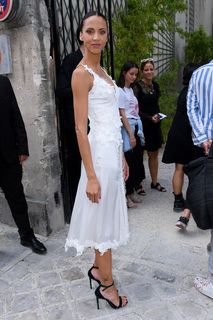 Noémie Lenoir feet photo thumbnail