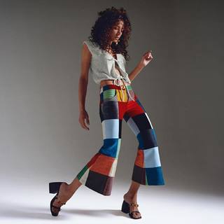 Noémie Lenoir feet photo thumbnail