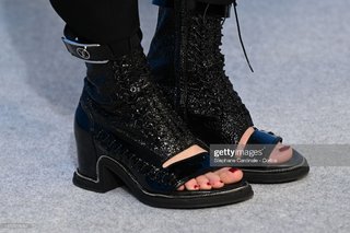 Noémie Merlant feet photo 10