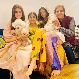 Nupur Sanon feet photo 6