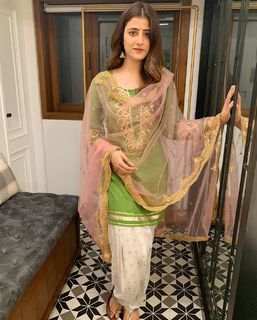 Nupur Sanon feet photo 1