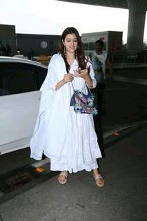 Nupur Sanon feet photo 14