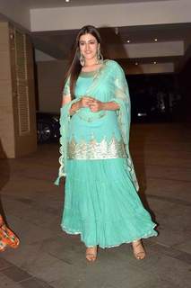 Nupur Sanon feet photo 5