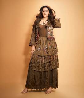 Nupur Sanon feet photo 19