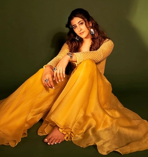 Nupur Sanon feet photo 5