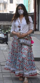 Nupur Sanon feet photo 16