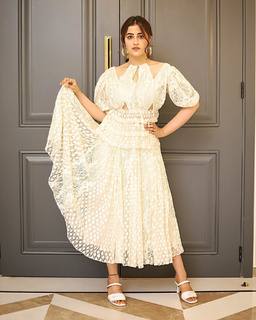 Nupur Sanon feet photo 15