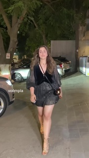 Nupur Sanon feet photo 19