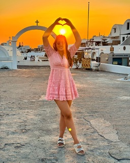 Nupur Sanon feet photo 11