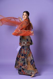 Nupur Sanon feet photo 3