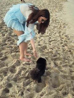 Nupur Sanon feet photo 4