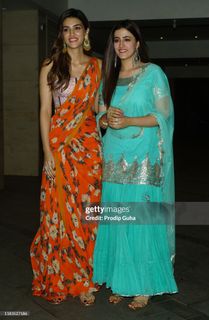 Nupur Sanon feet photo 19