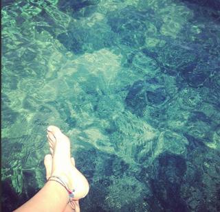 Nur Fettahoglu feet photo 4