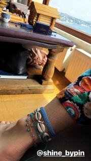 Nur Fettahoglu feet photo 16