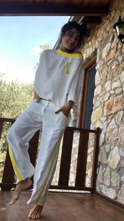 Nur Fettahoglu feet photo 8