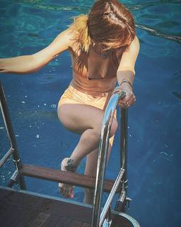Nur Fettahoglu feet photo 10