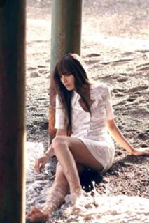 Nur Fettahoglu feet photo 8