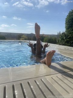 Nura Habib Omer feet photo 7