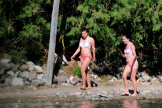 Nurgül Yesilçay feet photo thumbnail