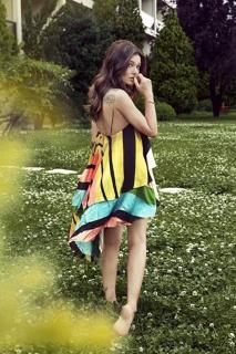 Nurgül Yesilçay feet photo thumbnail