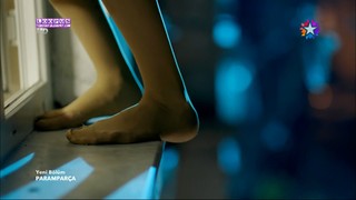 Nurgül Yesilçay feet photo thumbnail