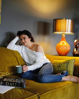 Nurgül Yesilçay feet photo thumbnail