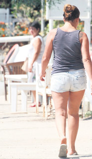 Nurgül Yesilçay feet photo thumbnail