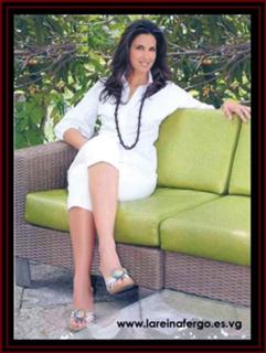 Nuria Fergó feet photo 5