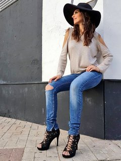 Nuria Fergó feet photo 3