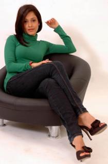 Nushrratt Bharuccha feet photo thumbnail