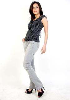 Nushrratt Bharuccha feet photo thumbnail