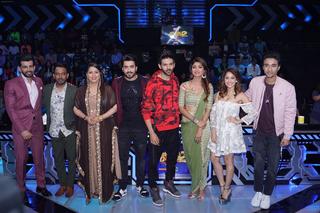 Nushrratt Bharuccha feet photo thumbnail