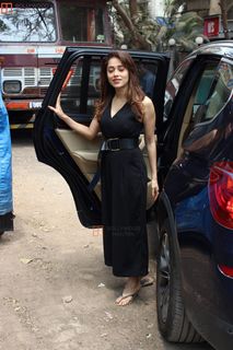 Nushrratt Bharuccha feet photo thumbnail