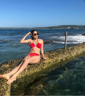 Nushrratt Bharuccha feet photo thumbnail