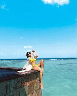 Nushrratt Bharuccha feet photo thumbnail