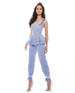 Nushrratt Bharuccha feet photo thumbnail