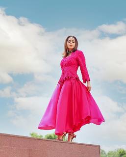 Nushrratt Bharuccha feet photo thumbnail