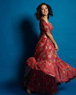 Nushrratt Bharuccha feet photo thumbnail